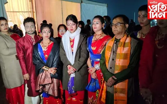 নাৰায়ণপুৰ সাহিত্য সভাত সুৰাৰ ৰাগীত শিল্পীক গতিয়ালে মঞ্চৰ পৰা...