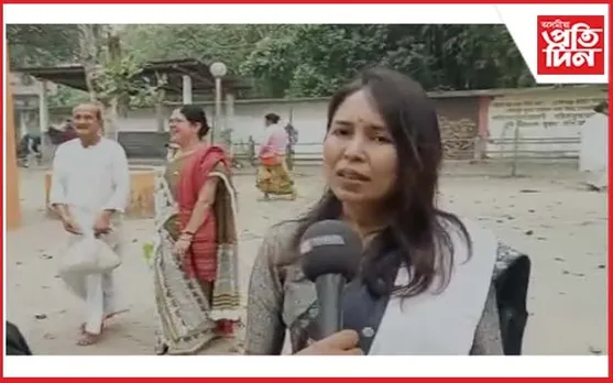 ভিলেজ ৰকষ্টাৰ পাৰ্ট ২ নিৰ্মাণৰ প্ৰাকমুহূৰ্তত গুৰুজনাৰ আশীৰ্বাদ বিচাৰি বটদ্ৰৱাত উপস্থিত ৰীমা দাস...