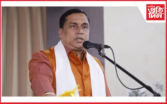 উত্তৰ পূৰ্বাঞ্চল দক্ষতা কেন্দ্ৰৰ বিদায়ী ছাত্ৰ-ছাত্ৰীৰ সৈতে মন্ত্ৰী জয়ন্ত মল্লবৰুৱাৰ অন্তৰংগ আলাপ
