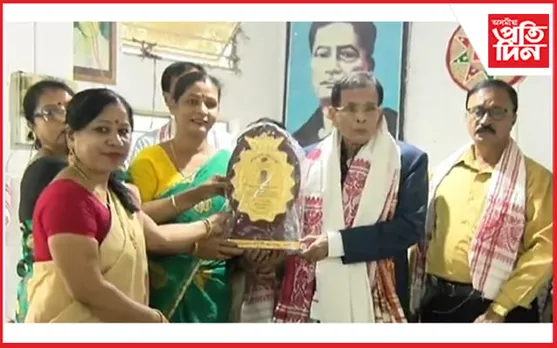 কথাশিল্পী ভদ্ৰেশ্বৰ ৰাজখোৱাক গল্প ৰত্ন অভিধা প্ৰদান