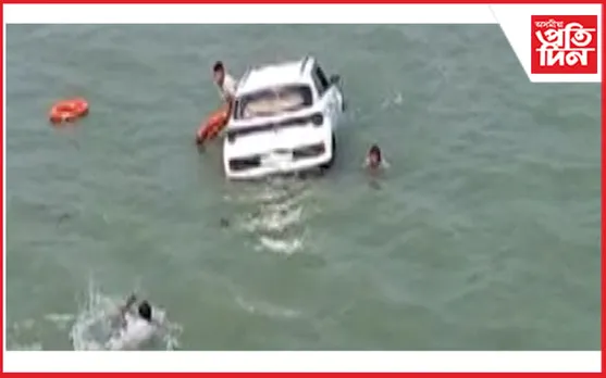 নিমাতীঘাটত জাহাজৰ পৰা বাগৰি লুইতত পৰিল বিলাসী বাহন