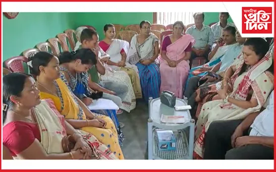 নগাঁৱৰ উৰিয়াগাঁৱত "মন কী বাত" অনুষ্ঠানত অৰ্ধ শতাধিক মহিলাৰ অংশগ্ৰহণ...