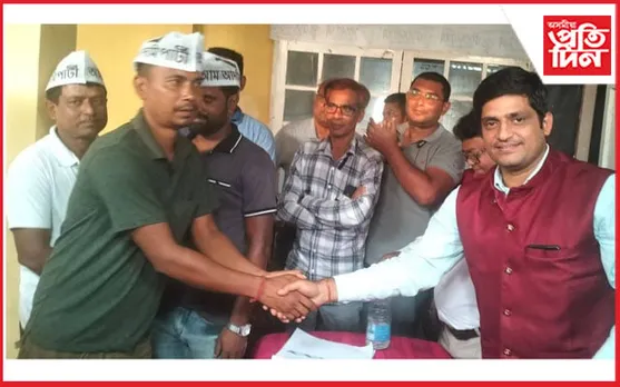 নগাঁৱত অৰ্ধশতাধিক বিজেপি, এজিপি কৰ্মীয়ে যোগদান কৰিলে আপত ...