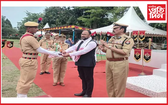 টেঙাখাতত সশস্ত্ৰ অসম আৰক্ষী শাখাৰ ১১৭ সংখ্যক গোটৰ দীক্ষান্ত কুচকাৱাজ সমাৰোহ...