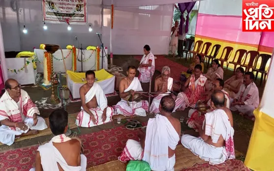 কৃষ্ণ নামৰ ধ্বনিৰে মুখৰিত হ'ল বেবেজীয়া চাৰিআলি...