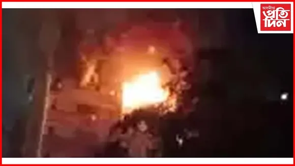 মুম্বাইৰ এটি ২৮ মহলীয়া অট্টালিকাত অগ্নিকাণ্ড