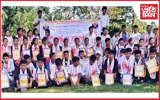 পূব ঢকুৱাখনাত কৃতি শিক্ষাৰ্থীক মিচিং জাতীয় সংগঠনৰ সম্বৰ্ধনা