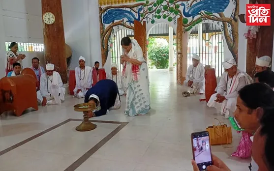 মাজুলীত কেইবাখনো সত্ৰৰ সত্ৰাধিকাৰৰ আশীৰ্বাদ গ্ৰহন সাদিন, প্ৰতিদিন গোষ্ঠীৰ স্বত্বাধিকাৰ জয়ন্ত বৰুৱাৰ...