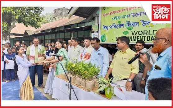 ছাত্ৰ-ছাত্ৰী সৈতে একাত্ম হৈ ছবি আঁকিলে বিধায়িকা শিৱামনি বৰাই...