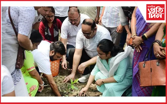প্লাষ্টিক বৰ্জনৰ শ্ল'গানেৰে নগাঁৱৰ ঠায়ে ঠায়ে পালন বিশ্ব পৰিৱেশ দিৱস...