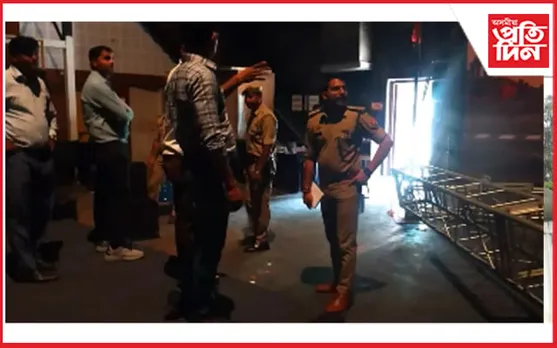 ৰেম্পত খোজ কাঢ়ি থাকোতেই যুৱতীৰ ওপৰত বাগৰি পৰিল খুটা, মৃত্যু...