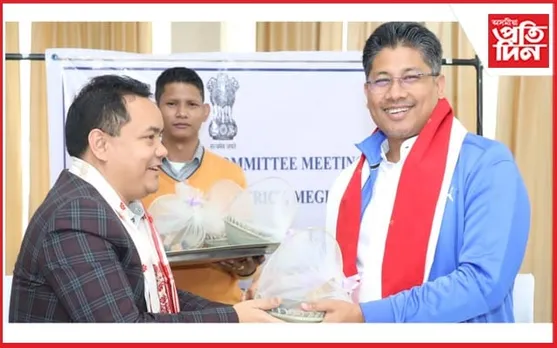 সীমা সমস্যা সমাধান সন্দৰ্ভত মেঘালয়ৰ উপ-মুখ্যমন্ত্ৰীৰে বৈঠক মন্ত্ৰী পীযুষ হাজৰীকাৰ