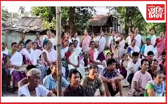 নাওবৈচা সমষ্টিত অন্তৰ্ভূক্তিকৰণৰ  বিৰোধিতাৰে মাজ পাতৃচুকত প্ৰতিবাদী সভা 