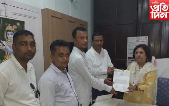 গোলাঘাটৰ ট্ৰিপল মাৰ্ডাৰঃ হত্যাকাৰীক কঠোৰ শাস্তি প্ৰদানৰ দাবীৰে স্মাৰক আমছুৰ