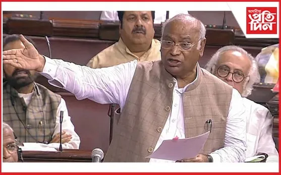 গণতন্ত্ৰত আঘাত ! কথা কোৱাৰ সময়তে ৰাজ্যসভাত বিৰোধী দলৰ নেতাৰ মাইক বন্ধ...