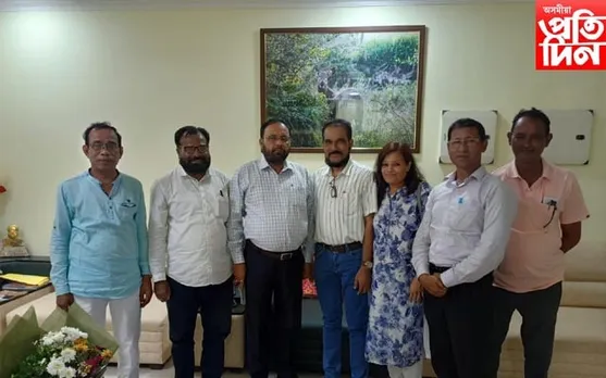 অঃসাঃ সভাৰ বাৰপূজীয়া অধিবেশনৰ আদৰণি সমিতিৰ সাক্ষাৎ মন্ত্ৰী কেশৱ মহন্তক