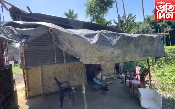 কৰুণ দৃশ্যঃ গাঁওবুঢ়াই টকা লোৱাৰ পাছতো  মহিলাই নাপালে চৰকাৰী আৱাস