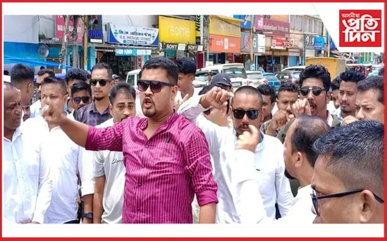 বাইক ৰেলীৰে শিৱসাগৰত 'উজনি অসম সমষ্টি সুৰক্ষা সমিতি'ৰ প্ৰতিবাদ
