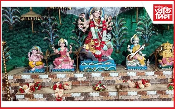 মানকাচৰৰ কালী মন্দিৰত চুৰিঃ ৪ টা ৰূপৰ মুকুটসহ লুটিলে দানপাত্ৰৰ ধন...