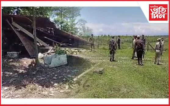 বগীবিলত বন বিভাগৰ উচ্ছেদ অভিযানঃ গাঁওবুঢ়াৰ বিৰুদ্ধে টকা লোৱাৰ অভিযোগ