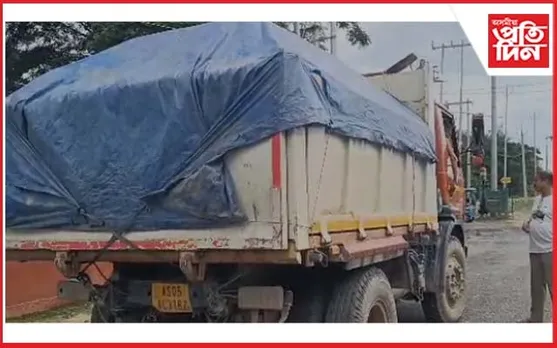 বৰপথাৰত অবৈধ বালি ভৰ্তি ডাম্পাৰ জব্দ