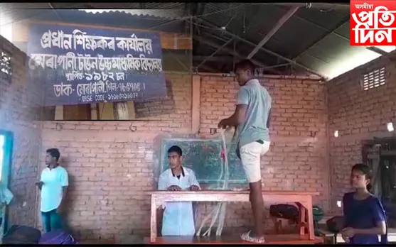 মেৰাপানী টাউন হাইস্কুলত দুৰ্বৃত্তৰ তাণ্ডৱঃ নিশা লণ্ডভণ্ড কৰিলে বিদ্যালয়ৰ সামগ্ৰী