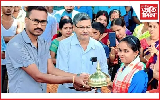 দৃষ্টিহীন ভাৰতীয় মহিলা ক্ৰিকেট দলক প্ৰতিনিধিত্ব কৰা চিমু দাসক বিভিন্ন দল-সংগঠনৰ সম্বৰ্ধনা