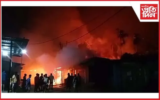 হাওৰাঘাটত বিধ্বংসী অগ্নিকাণ্ড : জাহ গ'ল কেইবাখনো দোকান 
