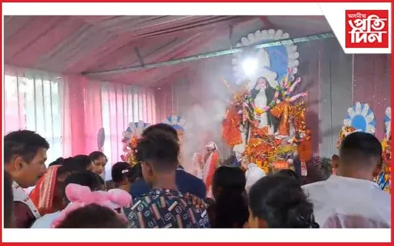 বৰহোলাত দুৰ্গা পূজাৰ উখল মাখল পৰিৱেশ...