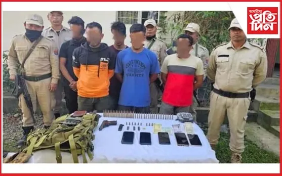 মণিপুৰত কে চি পিৰ ৫সদস্যক গ্ৰেপ্তাৰ : অস্ত্ৰ-শস্ত্ৰসহ বাহন জব্দ