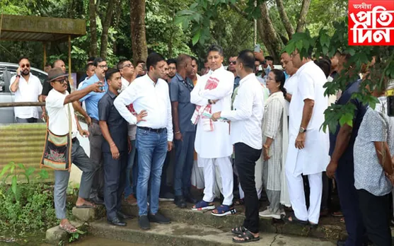 বটদ্ৰৱা থানৰ ঐতিহ্যমণ্ডিত আকাশীগংগা পাৰ পাৰিদৰ্শন মন্ত্ৰী পীযুষ হাজৰীকাৰ