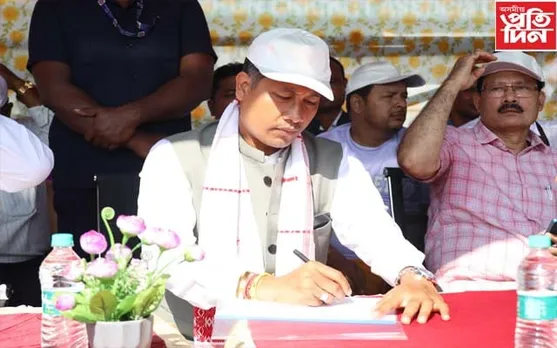লখিমপুৰত পৌৰসভাৰ খেল মহাৰণ কাৰ্যসূচীত মন্ত্ৰী পীযুষ হাজৰীকা