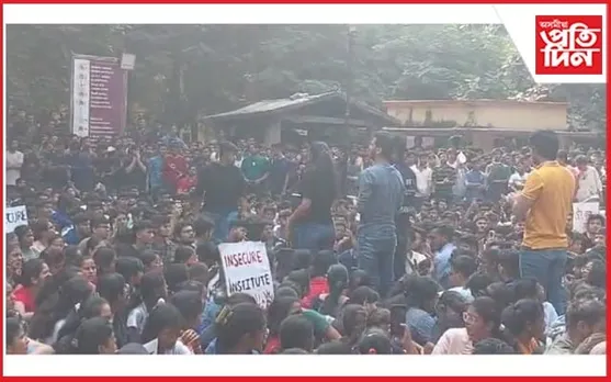 ছাত্ৰীক যৌন উৎপীড়নক কেন্দ্ৰ কৰি উত্তপ্ত IIT-BHU...
