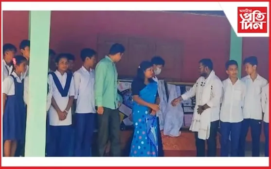ঢকুৱাখনা উচ্চতৰ মাধ্যমিক বিদ্যালয়ত দুখন হাতেলিখা প্ৰাচীৰ প্ৰতিকা উন্মোচন...