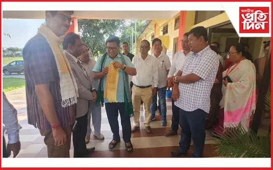 বড়োলেণ্ড বিশ্ববিদ্যালয়ত উপস্থিত ৰাষ্ট্ৰীয় মূল্যায়ন আৰু প্ৰত্যাৰ্পণ পৰিষদৰ দল