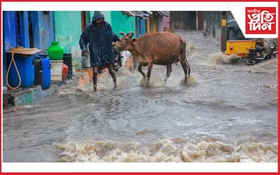 প্ৰৱল বৃষ্টিপাতঃ ৪ জিলাত বন্ধ ঘোষণা