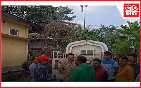 কন্যাৰ সন্মুখতে মাতৃক দাৰে ঘপিয়াই হত্যা...