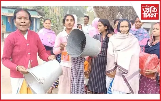 'আমাক পানী লাগিবই' : বাল্টি কলহ বজাই প্ৰতিবাদ কাজিৰঙাৰ একাংশ মহিলাৰ