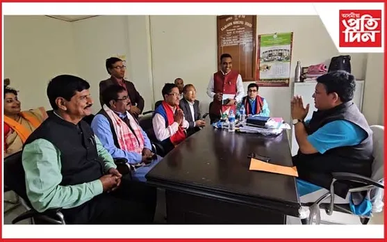 অসম সাহিত্য সভাৰ সঁজাতী দলৰে বিটিআৰ প্ৰধান প্ৰমোদ বড়োৰ বৈঠক 
