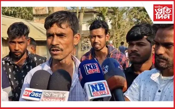 আঁকোৰগোজ শিক্ষক ! পথ নিৰ্মাণৰ বাবে এৰি নিদিয়ে মাটি,ৰাইজে ল'লে এই সিদ্ধান্ত...