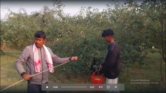 ডিক্ৰং নদীৰ বালিচাপৰিত কৃষি বিপ্লৱ : সাতবছৰত কোটিপতি বিহপুৰীয়াৰ প্ৰশান্ত...