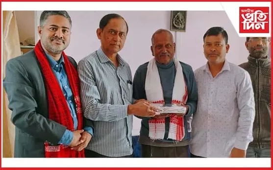 পলাশবাৰীত বিশিষ্ট কবি, শিক্ষাবিদ নাৰায়ণ কুমাৰ দাসক সম্বৰ্ধনা...