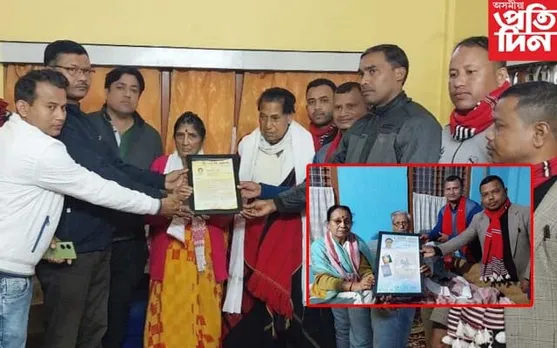 দুই প্ৰাতঃস্মৰণীয় পুৰোধাক ঢকুৱাখনা প্ৰেছ গিল্ডৰ সম্বৰ্ধনা...