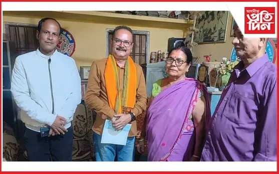 সাহিত্যিক মোলান লস্কৰলৈ মুখ্যমন্ত্ৰী সাহাৰ্য পুঁজিৰ চেক প্ৰদান