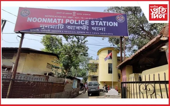 কৌশলেৰে ATM সলনি কৰি শিক্ষকৰ পৰা দুৰ্বৃত্তই লুটিলে ১ লাখ ৪০ হাজাৰ টকা...