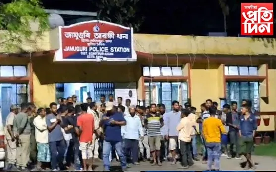 জামুগুৰিত ৰাইজৰ প্ৰতিবাদঃ গৰুচোৰৰ লগত আৰক্ষীৰ মিতিৰালিৰ অভিযোগ 