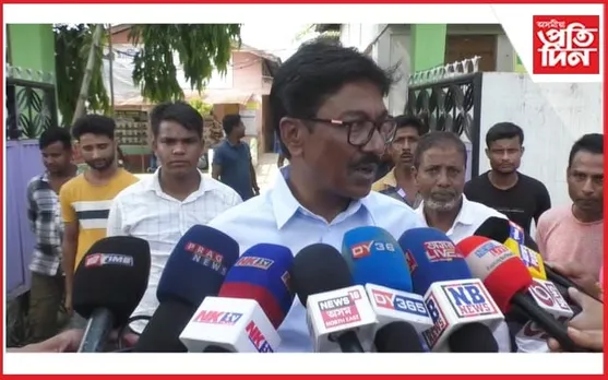 হাইলাকান্দিত কংগ্ৰেছৰ বিৰুদ্ধে ৰেগিঙৰ অভিযোগ AIUDF ৰ বিধায়কৰঃ ছেক্টৰ বিষয়াৰ বিৰুদ্ধে উত্তপ্ত পৰিস্থিতি...