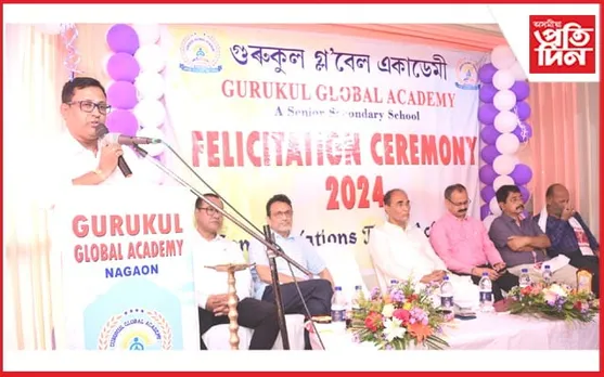 নগাঁও গুৰুকুল গ্লবেল একাডেমীত কৃৰ্তি ছাত্ৰ-ছাত্ৰীক সম্বৰ্ধনা অনুষ্ঠান...