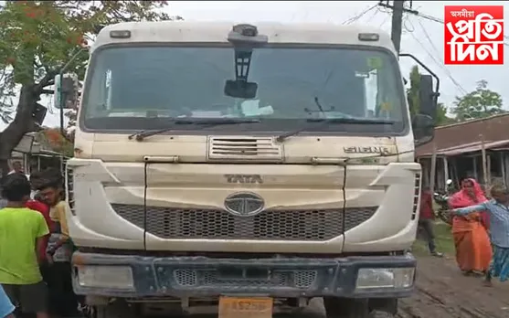 ৰূপহীহাটত  ভয়ংকৰ পথ দুৰ্ঘটনাঃ থিতাতে নিহত দশম শ্ৰেণীৰ ছাত্ৰ
