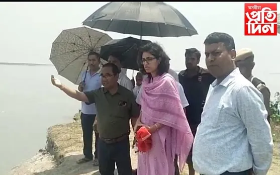 বান্দেনাৰ ধ্বংসলীলা পৰিদর্শন জিলা আয়ুক্তৰ...